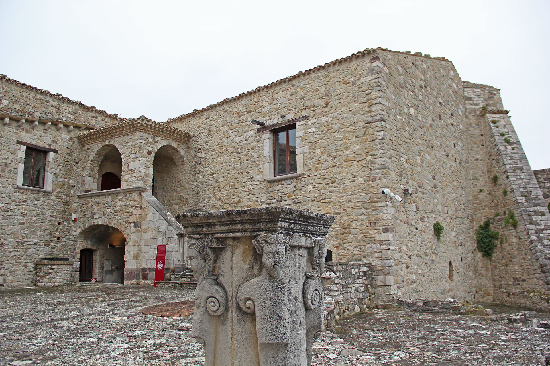 civitacampomarano castello (7)