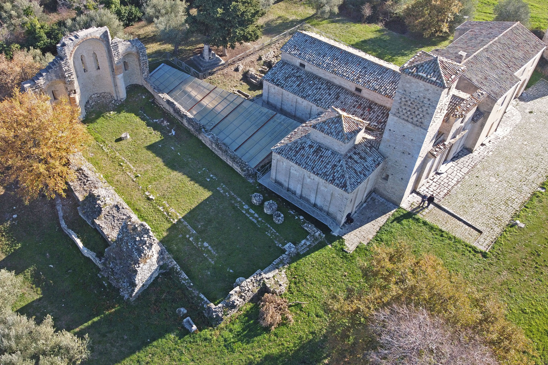morrone-del-sannio-abbazia-casalpiano-drone-1